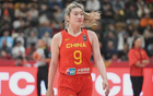 國際籃聯(lián)，中國女籃戰(zhàn)亞洲第三，李夢離場顯神秘之舉。